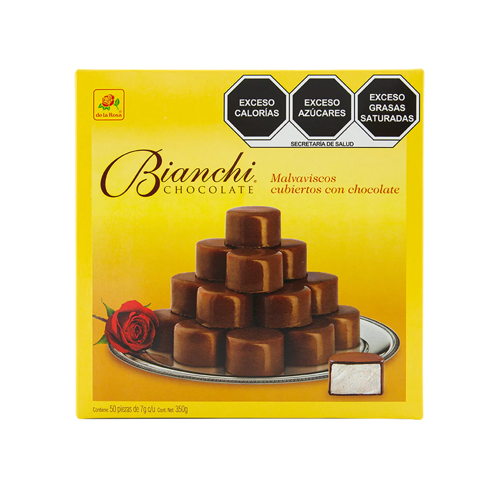 Imagen de productos De La Rosa, como dulces tradicionales mexicanos, incluyendo opciones como mazapanes, pulpas, caramelos, gomitas, malvaviscos, paletas, bombones y chocolates, en diversas presentaciones individuales o en bolsa, con empaques coloridos característicos de la marca.
