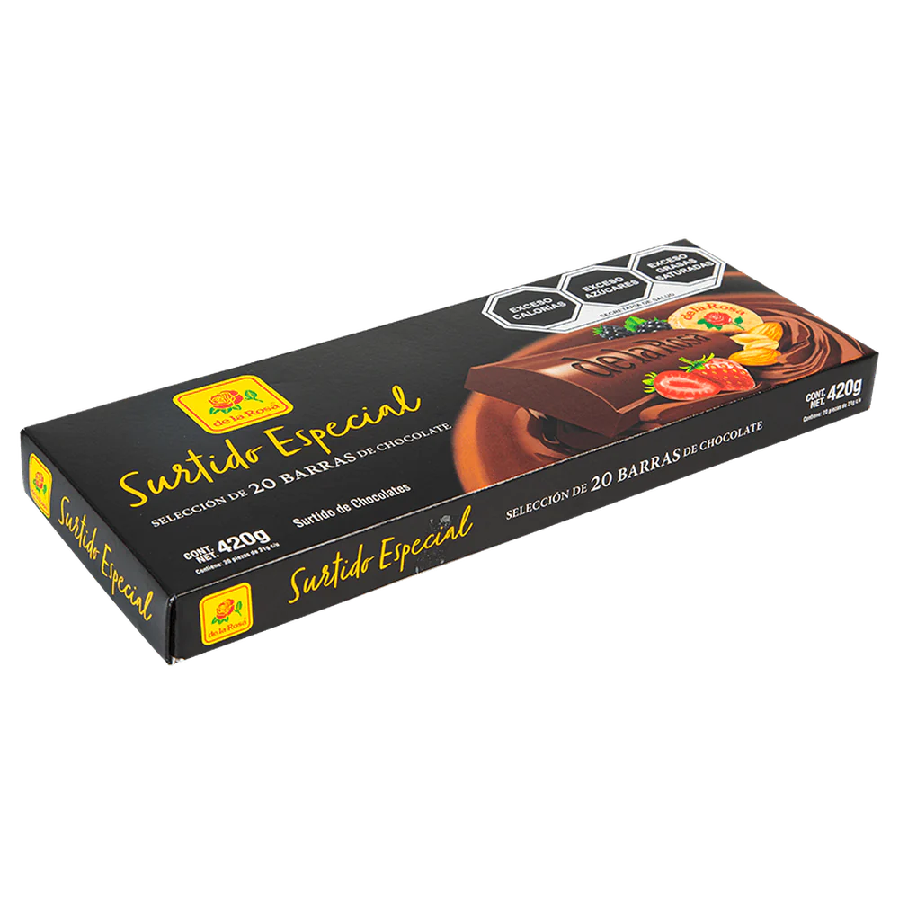 Imagen de productos De La Rosa, como dulces tradicionales mexicanos, incluyendo opciones como mazapanes, pulpas, caramelos, gomitas, malvaviscos, paletas, bombones y chocolates, en diversas presentaciones individuales o en bolsa, con empaques coloridos característicos de la marca.